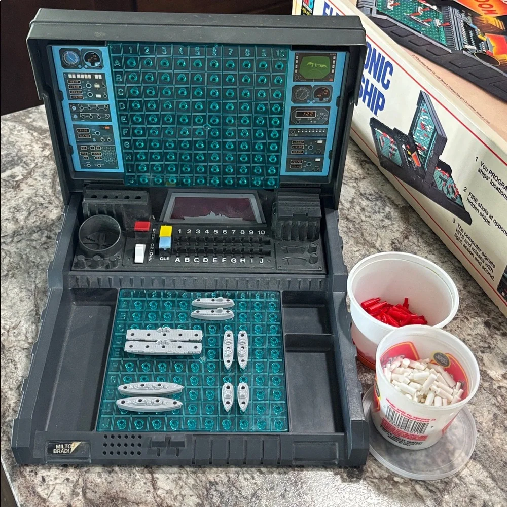 Milton Bradley Electronic Battleship Set 4750 Tested Working In Box
